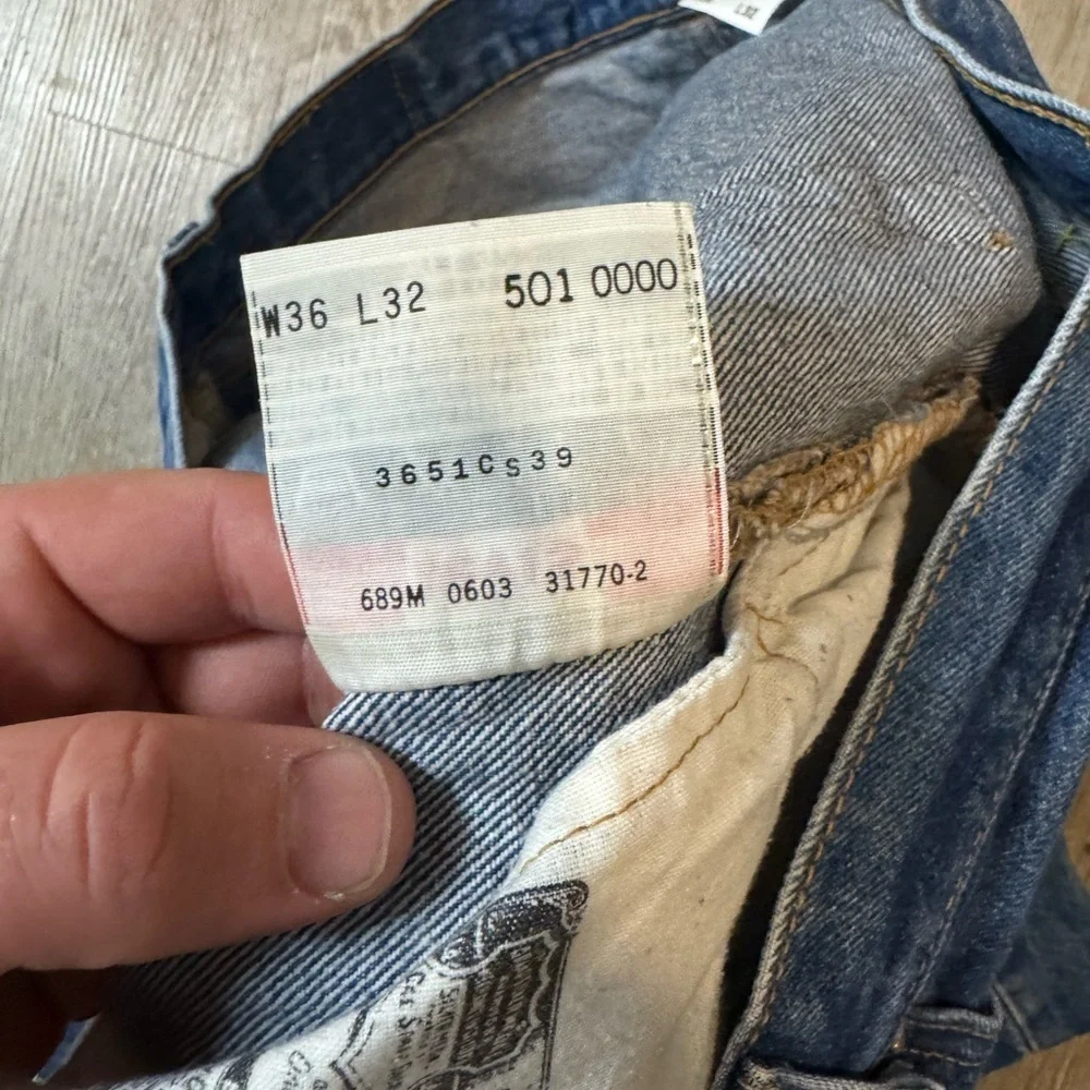 Y2k VTG Levi's Classic Straight Blue Jeans Straight Leg